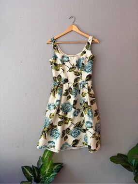 Ann Taylor 100% silk Floral Fit-and-Flare Dress in Cream and Teal